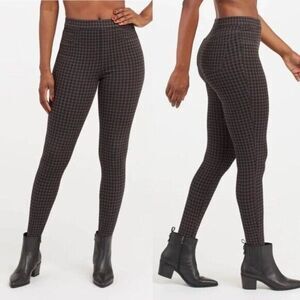 Spanx Women's 1X Jean-Ish Ankle Leggings in Gray Houndstooth Shaping Pant